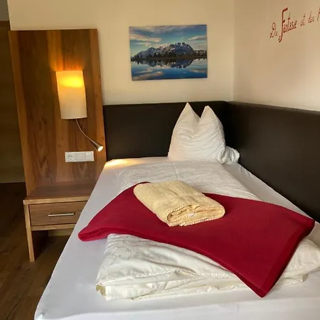 Skirast - Kirchberg Hotel Kirchberg in Tirol