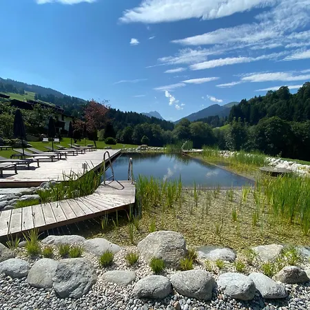 Skirast - Kirchberg Szálloda