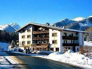 Skirast - Kirchberg Szálloda