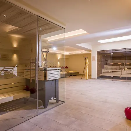 Skirast - Kirchberg Hotel