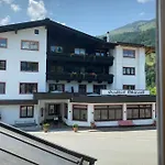 酒店 Skirast - Kirchberg