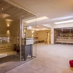 Skirast - Kirchberg 酒店