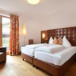 Skirast - Kirchberg 3*