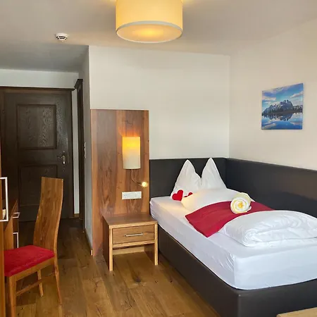 Hotell Skirast - Kirchberg 3*
