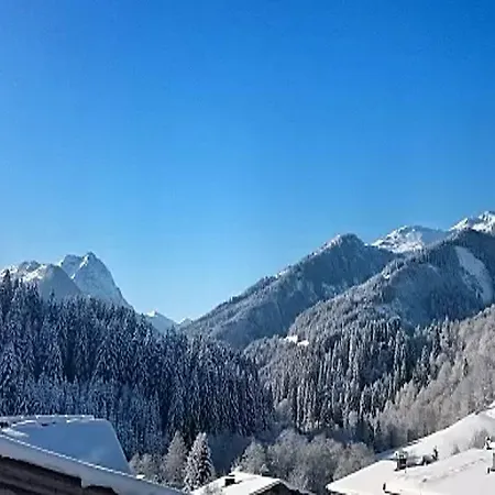 Skirast - Kirchberg Szálloda Kirchberg in Tirol