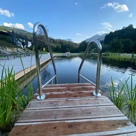 Skirast - Kirchberg Szálloda 3*